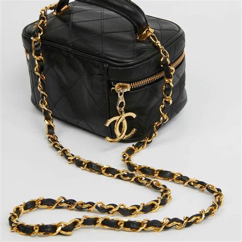 chanel vintage vanity|Chanel vanity case with chain.